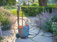 Мойка высокого давления аккумуляторная AquaClean Li-40/60 (Насадка с плоской струей, насадка-распылитель, фитинги базовой системы полива для соединения с краном - в комплекте) без аккумулятора. Купить в Бресте.